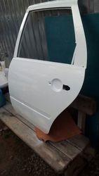 Дверь задняя левая на гранту цвет белое облако без царапин и вмятин