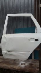Задняя левая дверь на гранту 1000 т.р