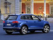 Кузовные запчасти б/у Volkswagen Touareg. Большой склад.