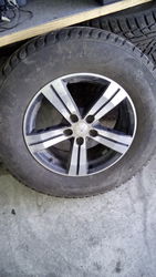 зимний комплект шипованных шин на литье