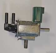 Клапан давления 14956-31U01